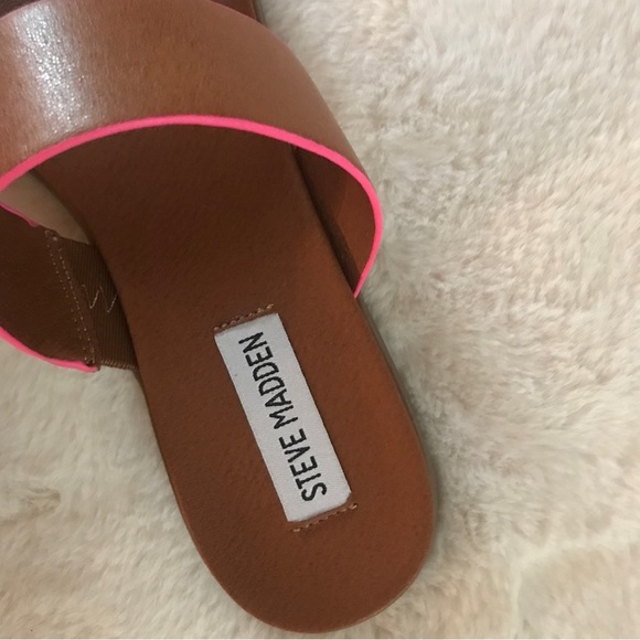 Steve Madden Adia Sandal - Picture 5 of 9